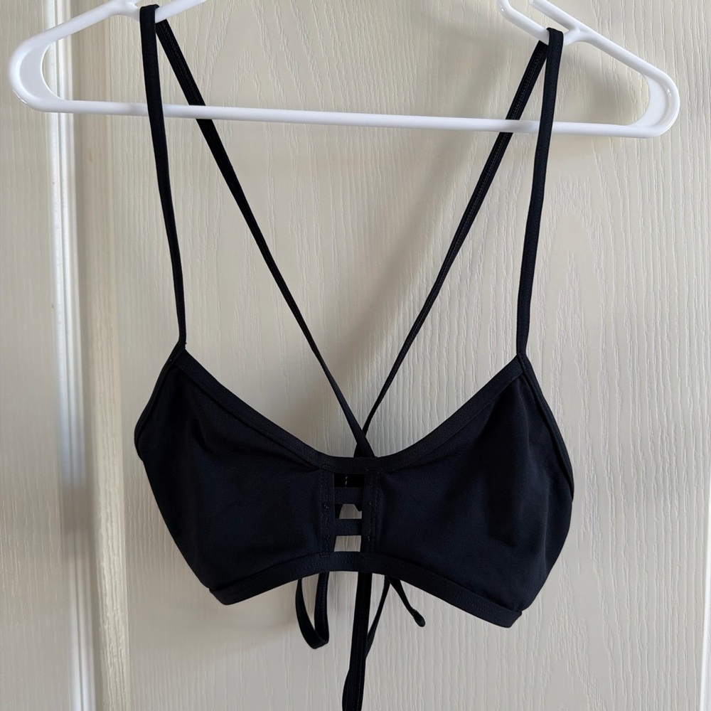Jolyn bikini top